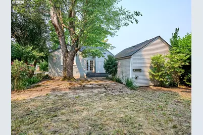 1136 NE Galloway St, McMinnville, OR 97128 - Photo 38