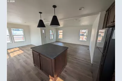 1302 Jackson Ave, La Grande, OR 97850 - Photo 12