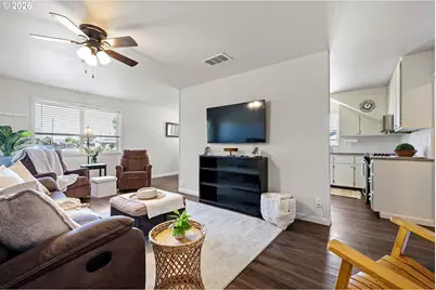 112 E 2nd St, Halsey, OR 97348 - Photo 8