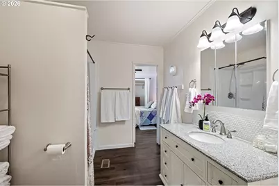 112 E 2nd St, Halsey, OR 97348 - Photo 18