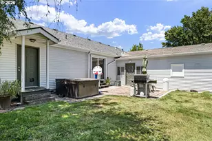 112 E 2nd St, Halsey, OR 97348 - Photo 40