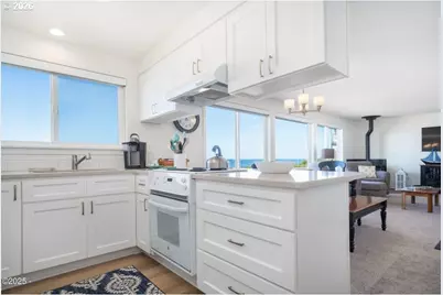 7115 Neptune Ave, Gleneden Beach, OR 97388 - Photo 20