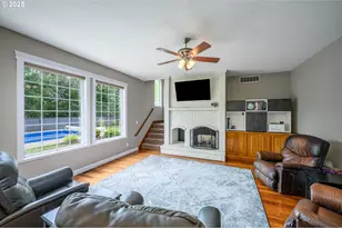 2351 NW Pinehurst Dr, McMinnville, OR 97128 - Photo 14