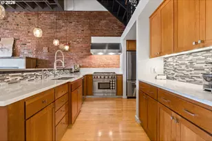 1011 NW Glisan St, Portland, OR 97209 - Photo 14