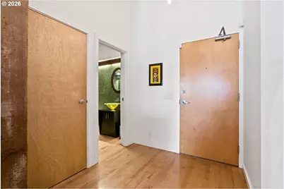 1011 NW Glisan St #302, Portland, OR 97209 - Photo 4