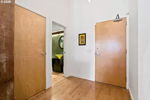 1011 NW Glisan St, Portland, OR 97209 - Photo 4