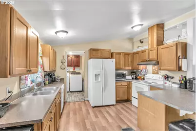 5885 NE Jacobson St #70, Hillsboro, OR 97124 - Photo 8