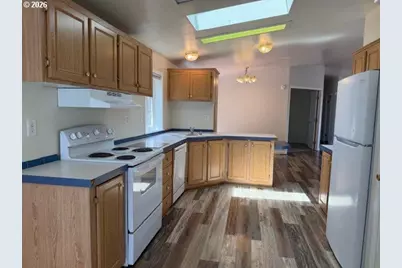 157 Creekside Ct, Roseburg, OR 97471 - Photo 6