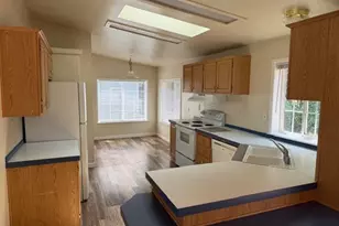 157 Creekside Ct, Roseburg, OR 97471 - Photo 8