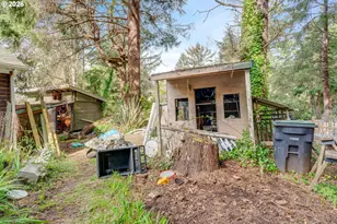 2785 NE Starr Creek Rd, Yachats, OR 97498 - Photo 26