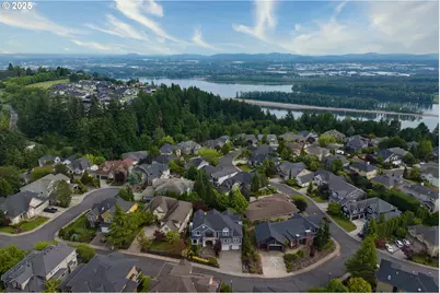 4906 NW Highpoint Dr, Camas, WA 98607 - Photo 48