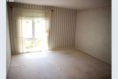 15530 NE Knott St, Portland, OR 97230 - Photo 8