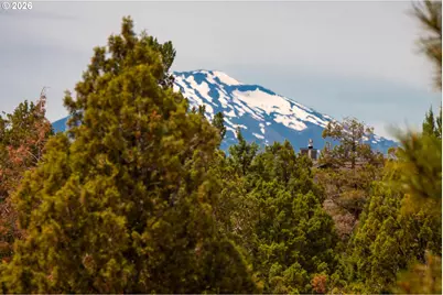 61030 Bacchus Ct, Bend, OR 97702 - Photo 6