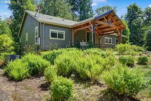 5714 Crooked Finger Rd NE, Scotts Mills, OR 97375 - Photo 2