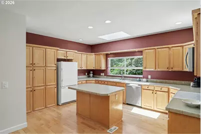 5714 Crooked Finger Rd NE, Scotts Mills, OR 97375 - Photo 10