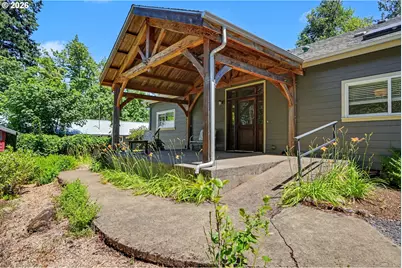 5714 Crooked Finger Rd NE, Scotts Mills, OR 97375 - Photo 4