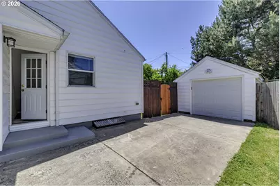 4768 N Yale St, Portland, OR 97203 - Photo 26