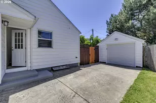 4768 N Yale St, Portland, OR 97203 - Photo 26