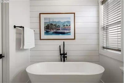 1549 Santiam Ave, Eugene, OR 97408 - Photo 22