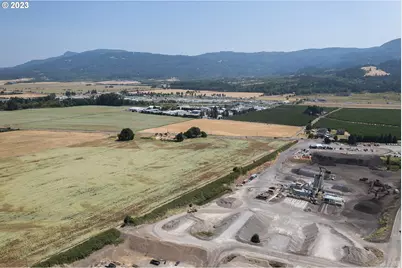 90611 Coburg Rd, Eugene, OR 97408 - Photo 10