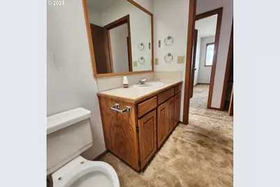 303 9th St, Garibaldi, OR 97118 - Photo 18