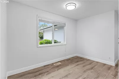4675 Princess Ct, Salem, OR 97305 - Photo 18