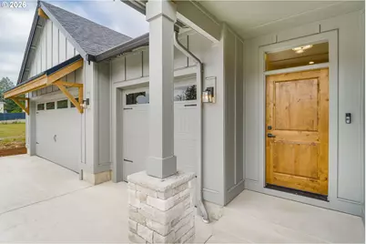 509 W 19th St, La Center, WA 98629 - Photo 4