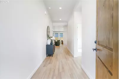 509 W 19th St, La Center, WA 98629 - Photo 6