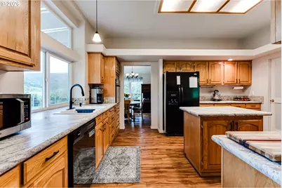78700 Bryson Sears Rd, Cottage Grove, OR 97424 - Photo 8