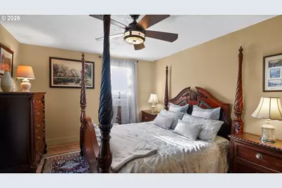 1151 SE Jackson St, Roseburg, OR 97470 - Photo 24