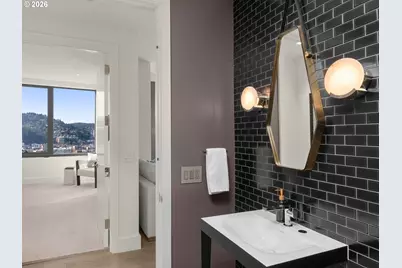 550 SW 10th Ave #2803, Portland, OR 97205 - Photo 14