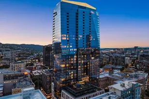 550 SW 10th Ave, Portland, OR 97205 - Photo 2