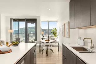 550 SW 10th Ave, Portland, OR 97205 - Photo 12