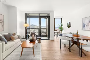 550 SW 10th Ave, Portland, OR 97205 - Photo 8