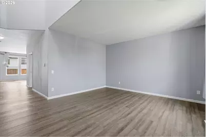 2068 SW 34th St, Gresham, OR 97080 - Photo 6