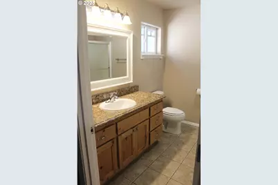 871 Marshall Ave, Medford, OR 97501 - Photo 26