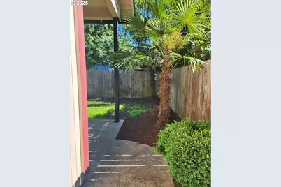 871 Marshall Ave, Medford, OR 97501 - Photo 34