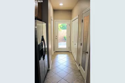 871 Marshall Ave, Medford, OR 97501 - Photo 12