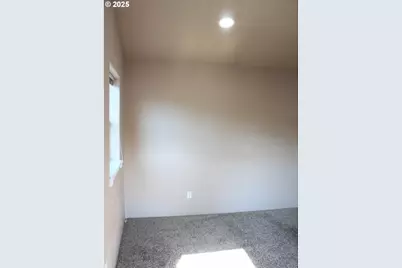 871 Marshall Ave, Medford, OR 97501 - Photo 28