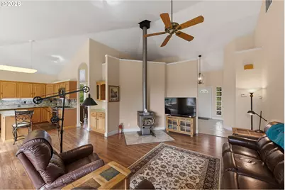 94004 Covey Ln, Coquille, OR 97423 - Photo 6