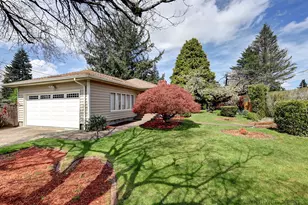 415 NE 116th Pl, Portland, OR 97220 - Photo 26