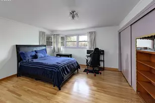 415 NE 116th Pl, Portland, OR 97220 - Photo 10