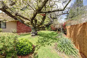 415 NE 116th Pl, Portland, OR 97220 - Photo 28