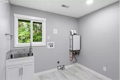 9811 NE Covington Rd, Vancouver, WA 98662 - Photo 18