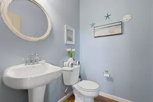 559 E 16th St, Lafayette, OR 97127 - Photo 20