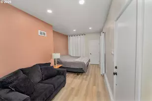 555 66th St, Springfield, OR 97478 - Photo 8