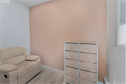 555 66th St, Springfield, OR 97478 - Photo 10