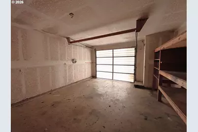 618 W 15th St, Coquille, OR 97423 - Photo 12