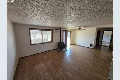 15013 NE Columbine Dr, Vancouver, WA 98682 - Photo 2