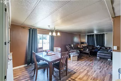 38129 Weirich Dr, Lebanon, OR 97355 - Photo 10